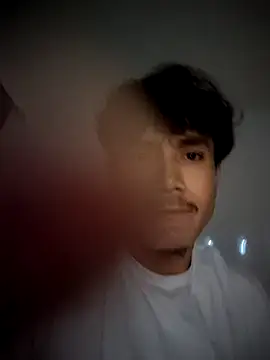 Snapshot of ernin2865 chatting on November 11, 2025, 10:26 am ernin2865 online show from November 11, 2025, 10:26 am