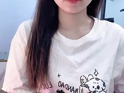 Snapshot of Tinaa-22 chatting on October 10, 2025, 12:04 pm Tinaa-22 online show from October 10, 2025, 12:04 pm