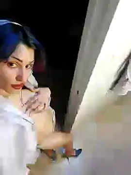 kendrafarq online show from September 17, 2025, 5:20 am