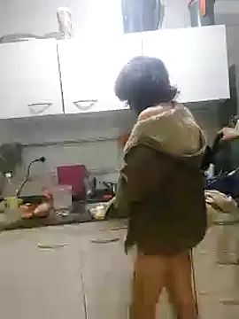 kendrafarq online show from September 18, 2025, 4:58 am