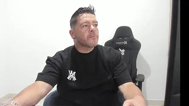 Snapshot of massimo_dannger chatting on September 9, 2025, 5:18 am massimo dannger online show from September 9, 2025, 5:18 am