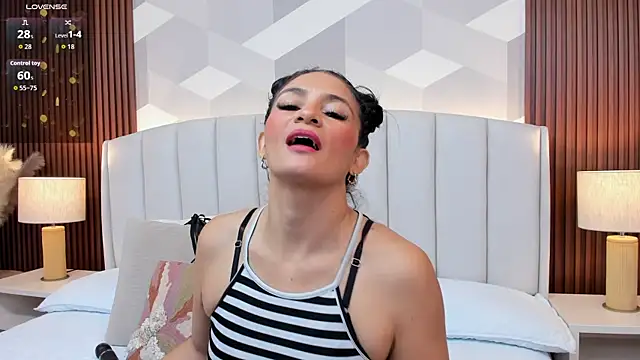 Mommy Naughty online show from November 1, 2025, 11:12 am