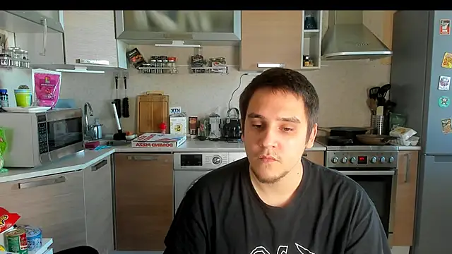 Snapshot of Bear_Beer130 chatting on June 19, 2026, 4:11 pm Bear Beer130 online show from June 19, 2026, 4:11 pm