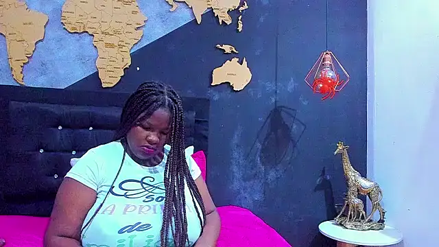 Maiam  Rossi online show from November 22, 2025, 11:53 am