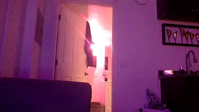 Snapshot of Bearlyfuckinglogan chatting on July 8, 2026, 2:49 am Bearlyfuckinglogan online show from July 8, 2026, 2:49 am
