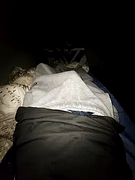 Snapshot of RaoufDz17cm chatting on April 21, 2026, 7:50 pm RaoufDz17cm online show from April 21, 2026, 7:50 pm