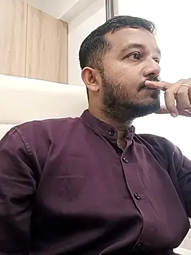 Snapshot of VJ17 chatting on September 9, 2025, 5:51 am VJ17 online show from September 9, 2025, 5:51 am