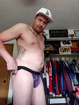 jmoney1219 online show from April 14, 2026, 9:43 pm