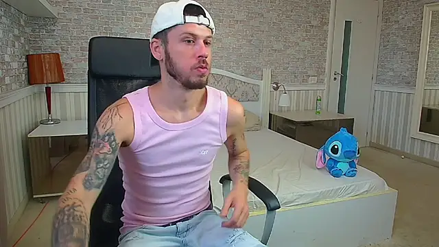 JonahShaw online show from July 19, 2026, 4:27 am