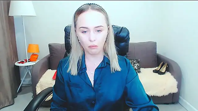 LiluMoon   online show from July 8, 2026, 4:33 pm