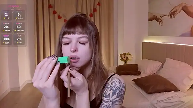 Lisa Blossom online show from March 9, 2026, 6:06 am