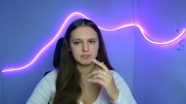 Aurora White online show from September 27, 2025, 11:15 am