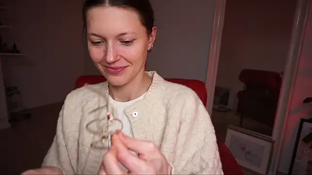 Snapshot of Scorpion_Peach chatting on November 14, 2025, 3:11 pm Scorpion Peach online show from November 14, 2025, 3:11 pm