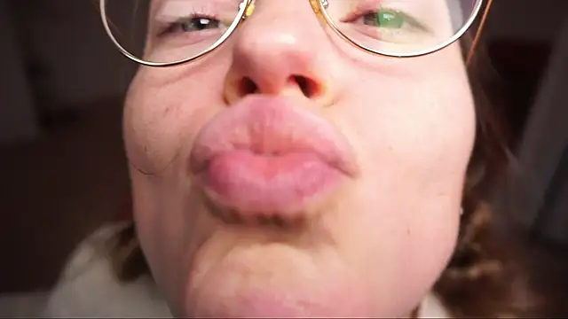 Snapshot of Scorpion_Peach chatting on November 15, 2025, 5:09 pm Scorpion Peach online show from November 15, 2025, 5:09 pm