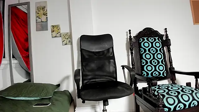 Snapshot of tyler_twink_boy chatting on March 15, 2026, 1:55 am tyler twink boy online show from March 15, 2026, 1:55 am