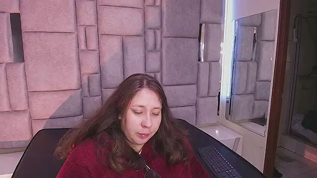  Emily rosee  online show from January 7, 2026, 11:23 am