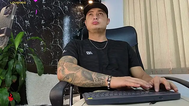 Alexander ferre online show from February 13, 2026, 1:40 pm