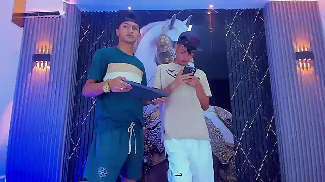 gustavo saaled19  online show from September 28, 2025, 7:30 pm