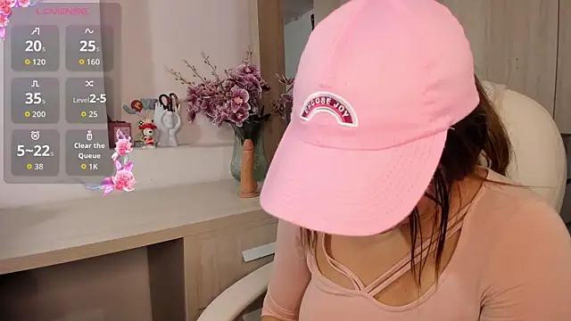 kata22sofia online show from December 16, 2025, 4:23 pm