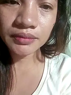 Snapshot of Dreamyeyes_08 chatting on October 8, 2025, 6:38 pm Dreamyeyes 08 online show from October 8, 2025, 6:38 pm