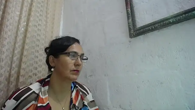 gabbyparker  online show from May 26, 2026, 10:11 am