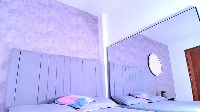 Snapshot of karla-ruiz chatting on October 13, 2025, 7:03 pm karla-ruiz online show from October 13, 2025, 7:03 pm