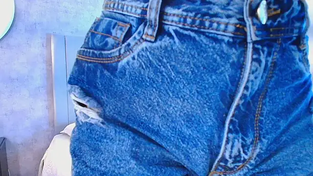 Snapshot of karla-ruiz chatting on November 9, 2025, 7:01 pm karla-ruiz online show from November 9, 2025, 7:01 pm