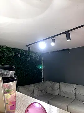 HannahCollyns online show from January 10, 2026, 1:13 pm