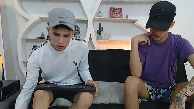 THREE GUYS HOT online show from November 11, 2025, 7:25 pm