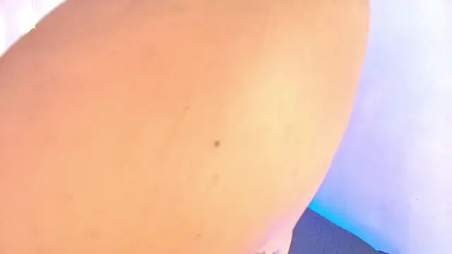 LilyRousee online show from November 12, 2025, 9:25 pm