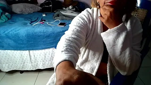 Snapshot of ju_muniz01 chatting on July 2, 2026, 11:27 am ju muniz01 online show from July 2, 2026, 11:27 am
