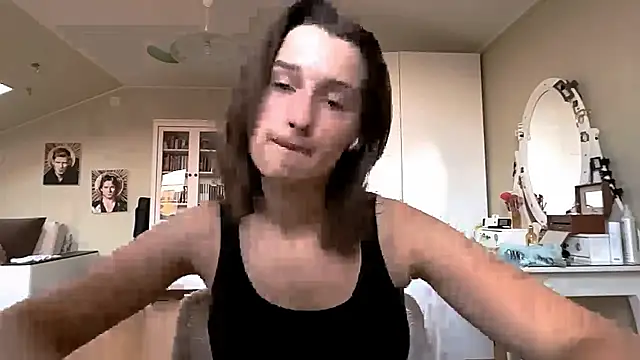 Snapshot of DarlineBrustera chatting on October 7, 2025, 2:25 pm DarlineBrustera online show from October 7, 2025, 2:25 pm