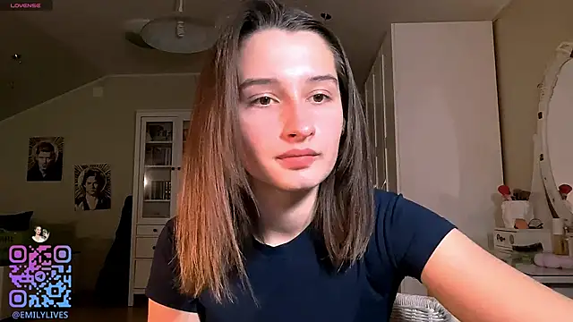 Snapshot of DarlineBrustera chatting on December 21, 2025, 2:35 pm DarlineBrustera online show from December 21, 2025, 2:35 pm