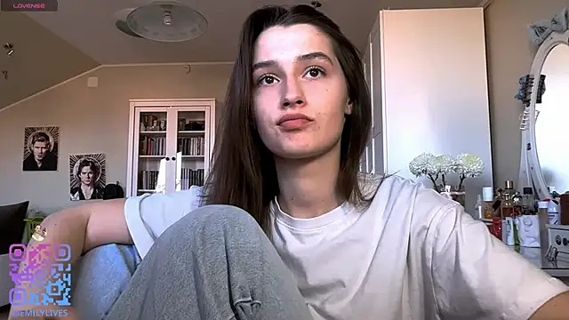 Snapshot of DarlineBrustera chatting on April 5, 2026, 2:03 pm DarlineBrustera online show from April 5, 2026, 2:03 pm