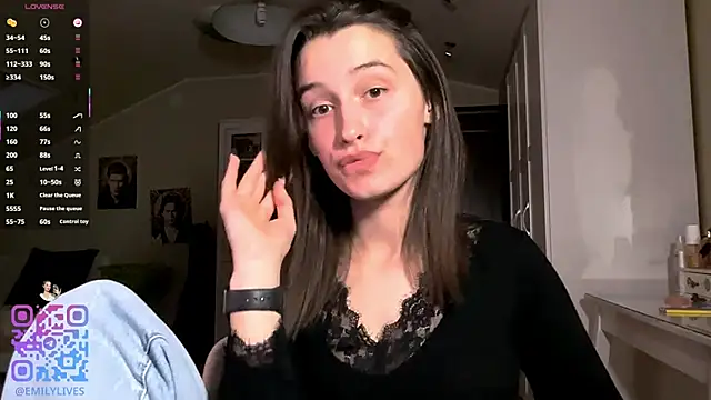 Snapshot of DarlineBrustera chatting on April 6, 2026, 4:19 pm DarlineBrustera online show from April 6, 2026, 4:19 pm