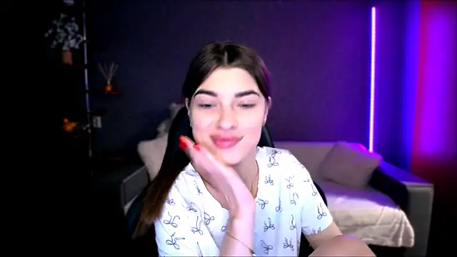 Snapshot of Dianaa_Lee0 chatting on September 19, 2025, 5:13 pm Dianaa Lee0 online show from September 19, 2025, 5:13 pm