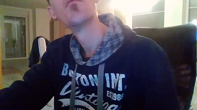 Snapshot of Trockenbau chatting on March 13, 2026, 12:01 pm Trockenbau online show from March 13, 2026, 12:01 pm