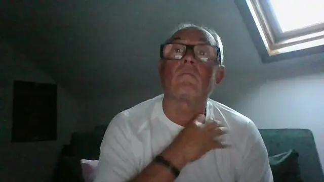 naughtygrandad1 online show from July 28, 2026, 6:20 pm