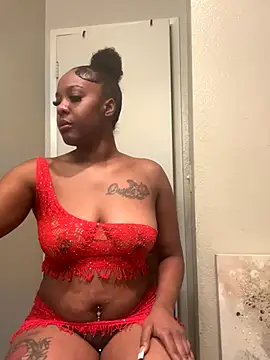 Snapshot of ObsessedWLyla chatting on October 13, 2025, 10:15 am ObsessedWLyla online show from October 13, 2025, 10:15 am