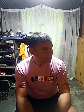 Snapshot of Franklin111230 chatting on February 3, 2026, 12:09 am Franklin111230 online show from February 3, 2026, 12:09 am