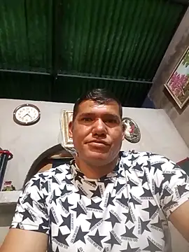 Snapshot of Franklin111230 chatting on February 6, 2026, 10:13 pm Franklin111230 online show from February 6, 2026, 10:13 pm