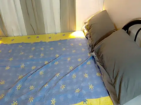 Snapshot of avery_in_paradisexx chatting on October 24, 2025, 7:49 am avery in paradisexx online show from October 24, 2025, 7:49 am