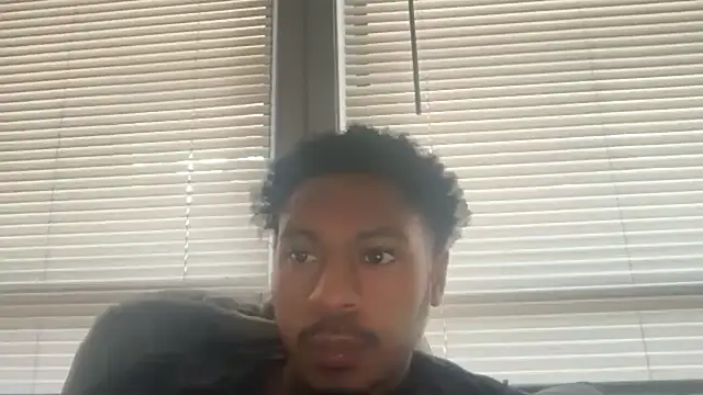 Snapshot of Yungandhungd chatting on November 21, 2025, 1:54 pm Yungandhungd online show from November 21, 2025, 1:54 pm