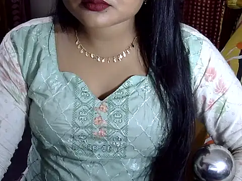 Nusrat Faria07 online show from October 8, 2025, 11:08 am