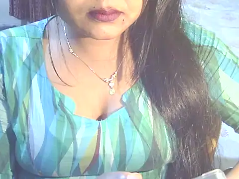 Nusrat Faria07 online show from December 17, 2025, 8:04 pm