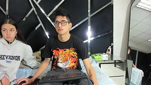 Snapshot of Noa_Arez chatting on January 18, 2026, 2:04 am Noa Arez online show from January 18, 2026, 2:04 am