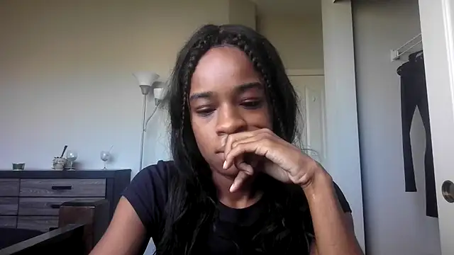 Marlowlovee online show from September 14, 2025, 5:01 pm