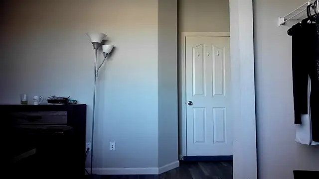 Marlowlovee online show from October 8, 2025, 5:10 pm