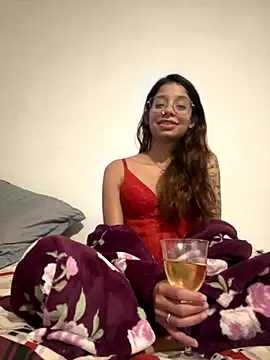 FadaPerigosa online show from September 13, 2025, 4:01 am