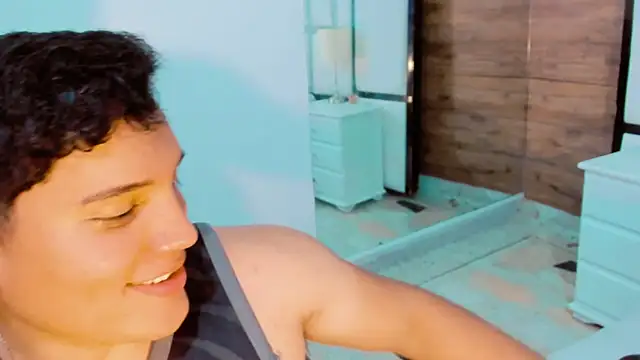 RaymondMorris online show from October 19, 2025, 7:53 am